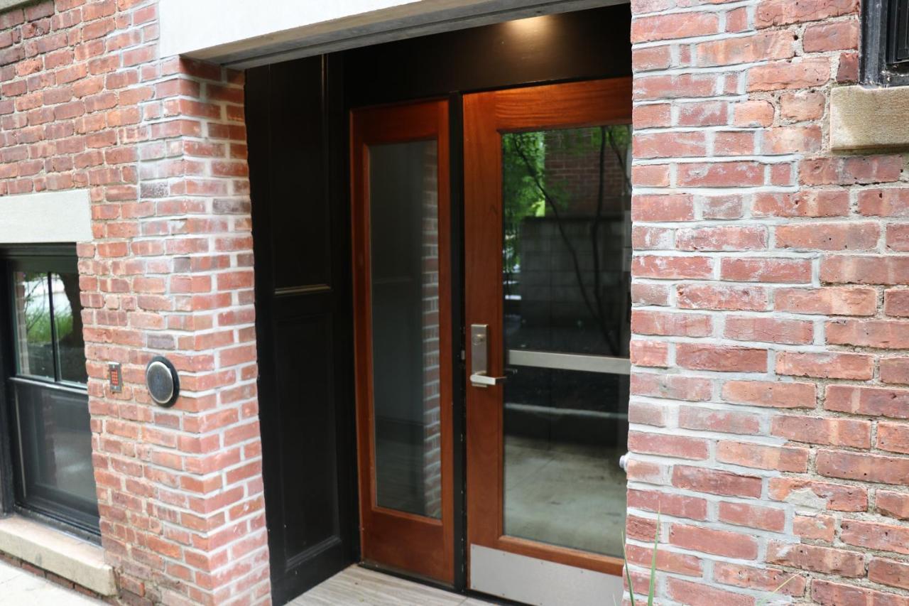 A Stylish Stay W/ A Queen Bed, Heated Floors.. #18 Brookline Exteriér fotografie